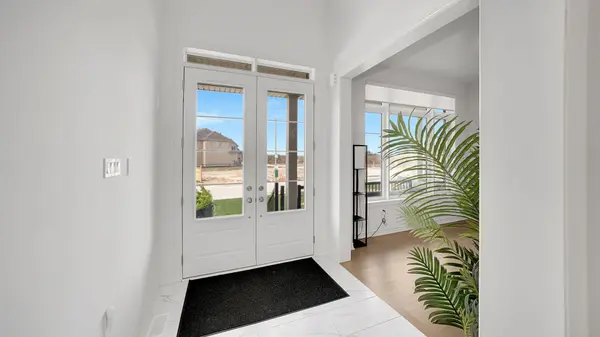 21 Wintergreen LN, Adjala-tosorontio, ON L0G 1W0