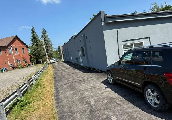 247 Pefferlaw RD, Georgina, ON L0E 1N0