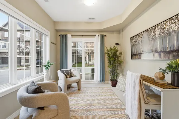 1401 Plains RD E #80, Burlington, ON L7R 0C2