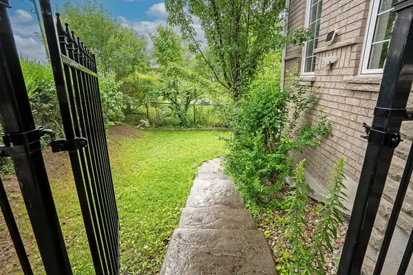 5410 Duchess CT #Lower, Burlington, ON L7L 6Z4