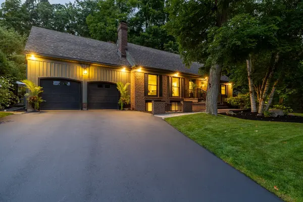 2129 Highview DR, Burlington, ON L7P 0P2