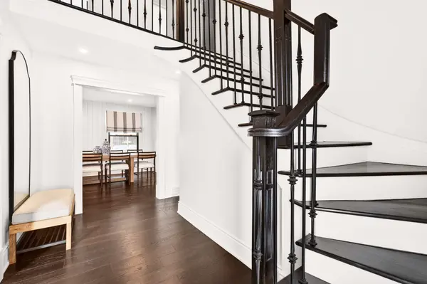 2129 Highview DR, Burlington, ON L7P 0P2