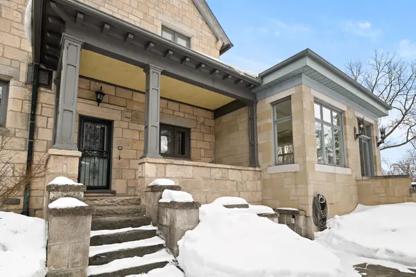 22 Stuart ST, Guelph, ON N1E 4S4
