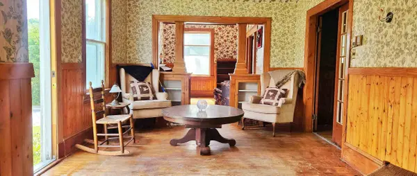 1033 Bridge ST, Frontenac, ON K0K 1B0