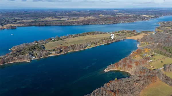 608 Spithead RD, Frontenac Islands, ON K7G 2V6