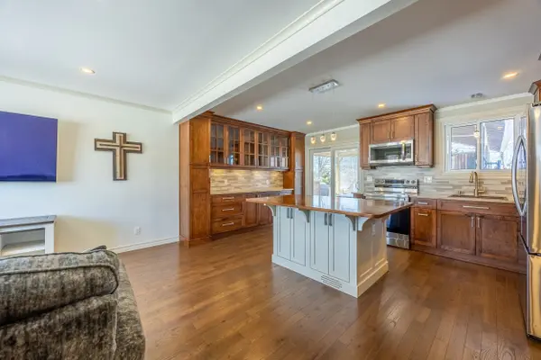 11 GLENWOOD RD, Ingersoll, ON N5C 3N7