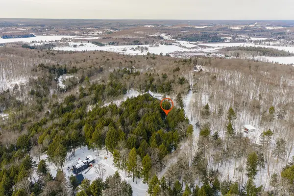 38 Gryffin Bluffs LN #Lot #8, Huntsville, ON P0B 1M0