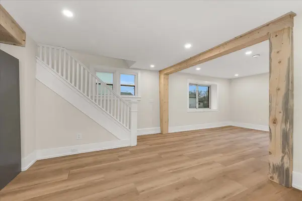 11 Albina ST, Welland, ON L3C 1P2