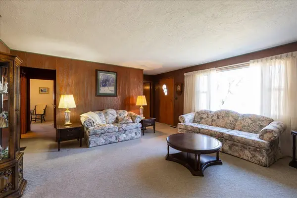 256 King ST, Southwest Middlesex, ON N0L 1M0