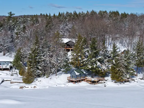 1047 Hinterland TRL, Highlands East, ON K0L 1C0