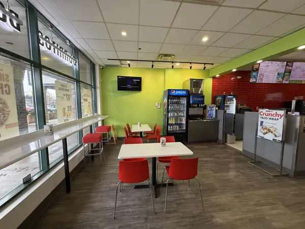 2255 Barton ST E #10, Hamilton, ON L8H 7T4