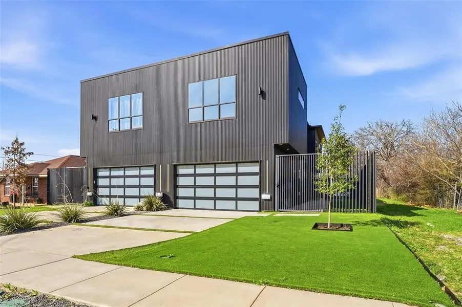 3633 Thedford Avenue, Dallas, TX 75209