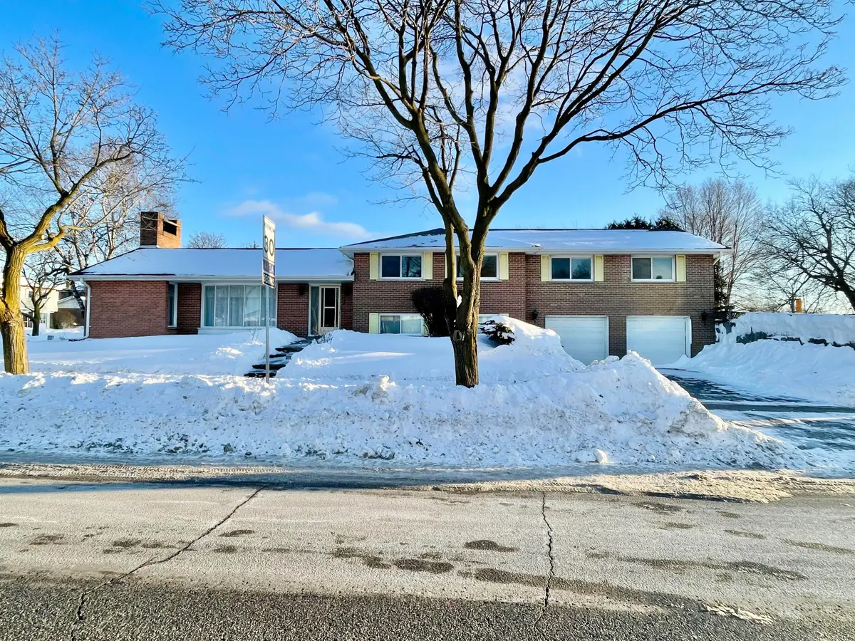 1 Goodland Gate, Toronto E07, ON M1S 1V4