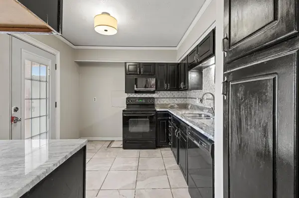 5634 Boca Raton Boulevard #209, Fort Worth, TX 76112