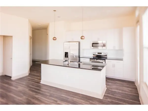 2901 W 5th Street #302, Fort Worth, TX 76107