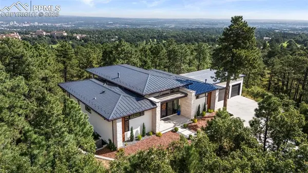 17 Midland RD, Colorado Springs, CO 80906