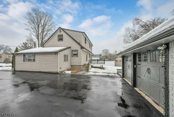 19 Colfax Dr, Pequannock Twp., NJ 07440