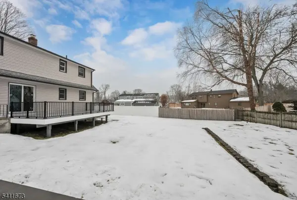 19 Colfax Dr, Pequannock Twp., NJ 07440