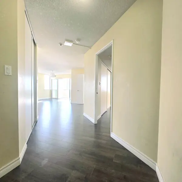 80 Alton Towers CIR #304, Toronto E07, ON M1V 5E8