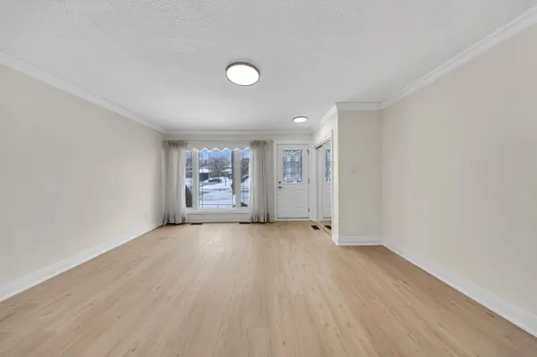 28 Furlong CT #Main, Toronto E09, ON M1J 1Y8