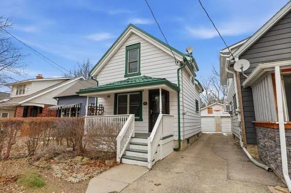 98 BRISCOE ST E, London South, ON N6C 1X2