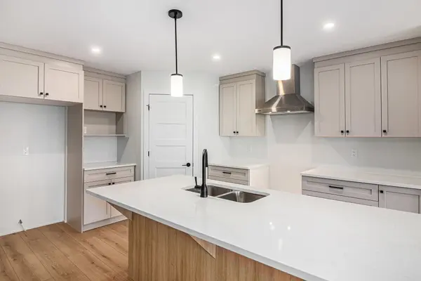 27 HELEN ST, North Stormont, ON K0A 1R0