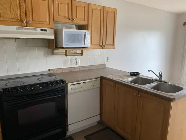 668A Butternut AVE, Waterloo, ON N2V 2L1