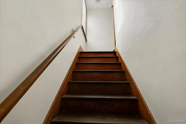 1413 Wayburn, Grosse Pointe Park, MI 48230