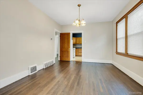 1413 Wayburn, Grosse Pointe Park, MI 48230