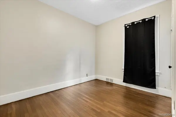 1413 Wayburn, Grosse Pointe Park, MI 48230