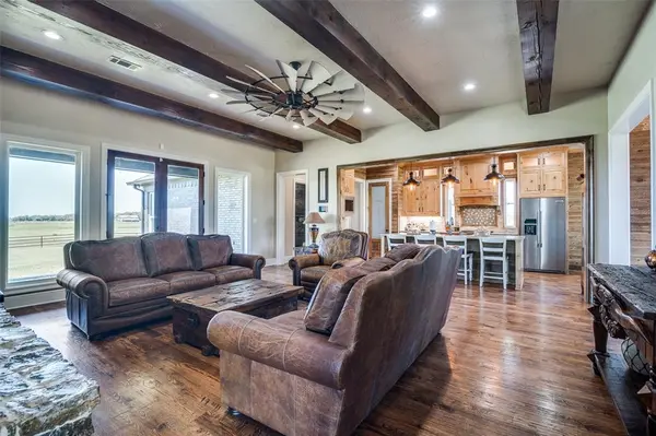 1010 Vz County Road 3415, Wills Point, TX 75169