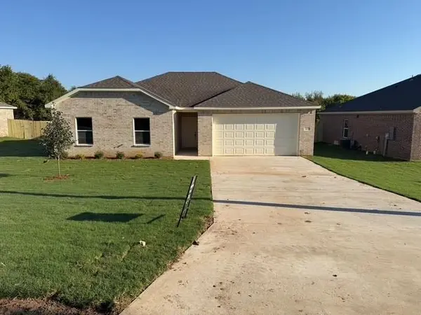 311 Garland Road,  Bells,  TX 75414
