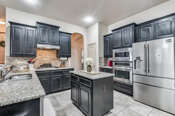 1501 Bricknell Drive, Glenn Heights, TX 75154