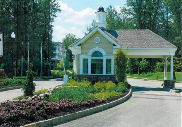 7113 Polk Dr, Rockaway Twp., NJ 07885