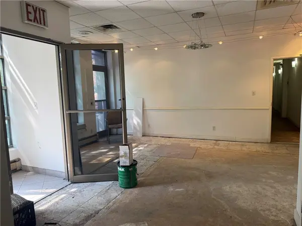 7206 7th AVE #1F, Brooklyn, NY 11209