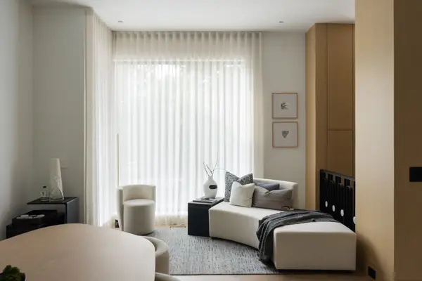 126 Sherwood AVE, Toronto C10, ON M4P 2A7