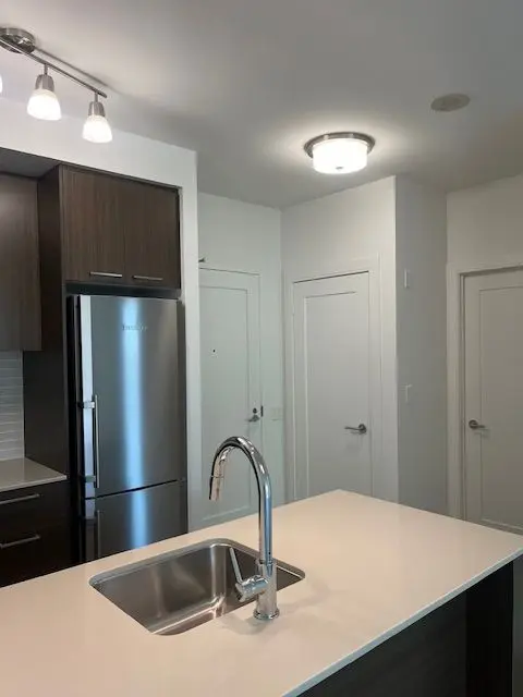 310 Tweedsmuir AVE #715, Toronto C03, ON M5P 2Y2