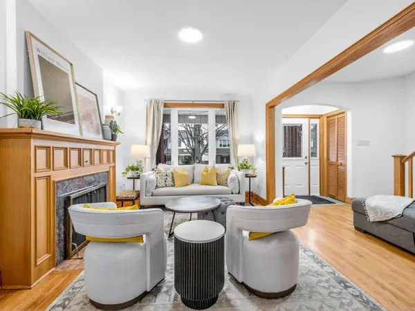 Toronto C03, ON M6C 2Z4,211 Arlington AVE