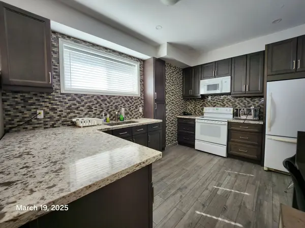 1400 Dundas ST E, Whitby, ON L1N 2K7