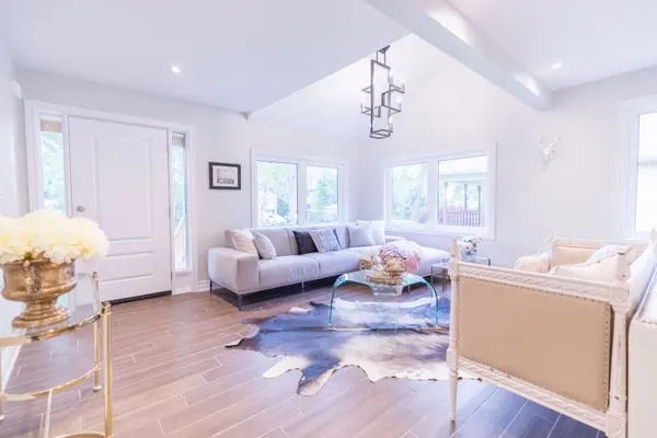 815 Rockaway RD, Georgina, ON L0E 1S0