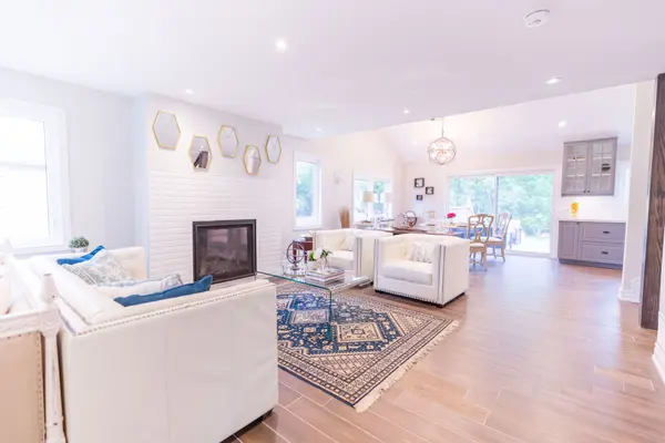 815 Rockaway RD, Georgina, ON L0E 1S0