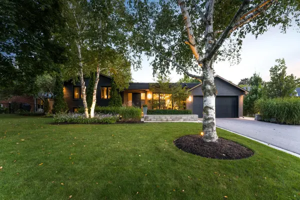 49 Norman DR, King, ON L7B 1J2