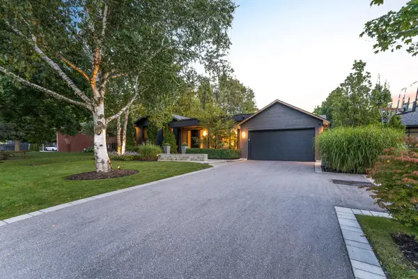 49 Norman DR, King, ON L7B 1J2