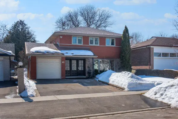 41 Hamptonbrook DR, Toronto W09, ON M9P 1A2