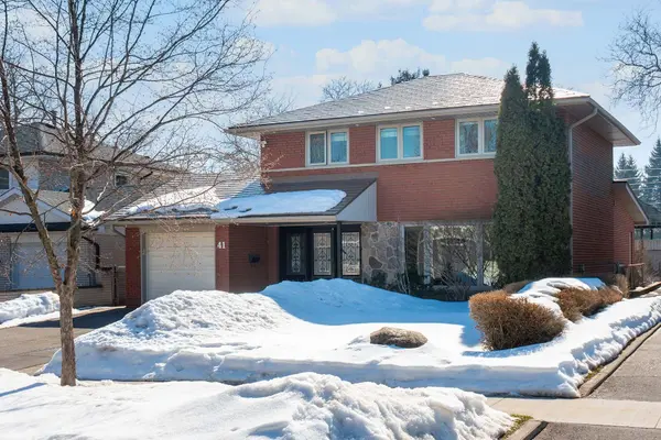 41 Hamptonbrook DR, Toronto W09, ON M9P 1A2