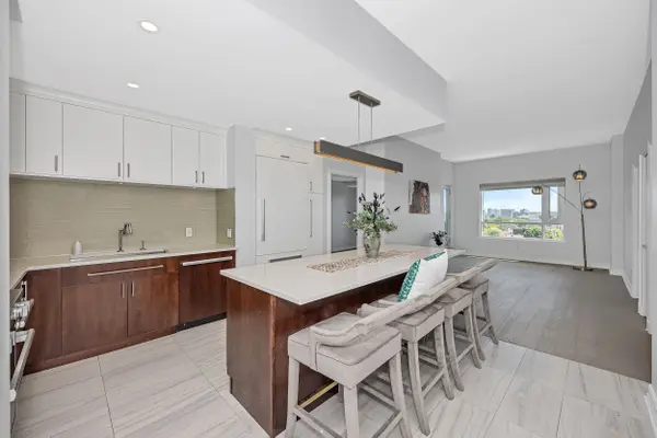 200 BESSERER ST #1202, Lower Town - Sandy Hill, ON K1N 0A7