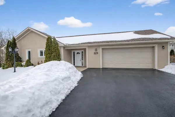 223 Jensen CT, Carp - Huntley Ward, ON K0A 1L0