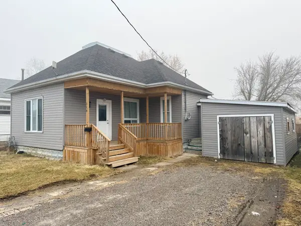 318 Lafontaine ST, Chatham-kent, ON N8A 4H9
