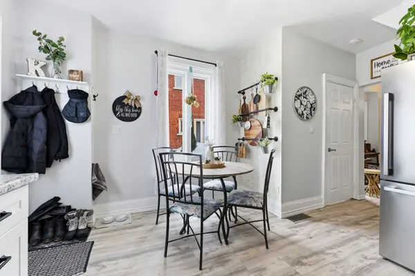 8 Queen ST, Belleville, ON K8N 1T2