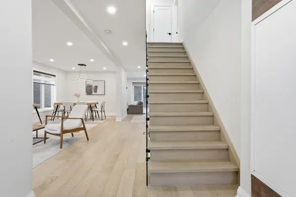 108 Greenshire DR, Hamilton, ON L9C 7G5